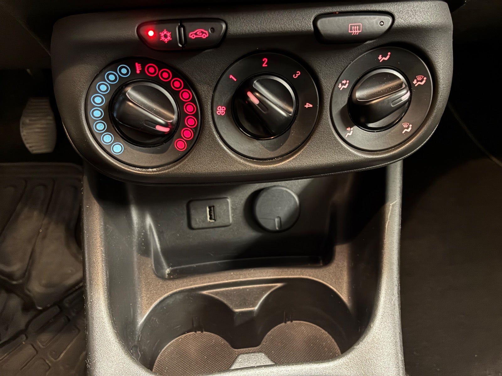 Billede af Opel Corsa 1,4 16V Enjoy