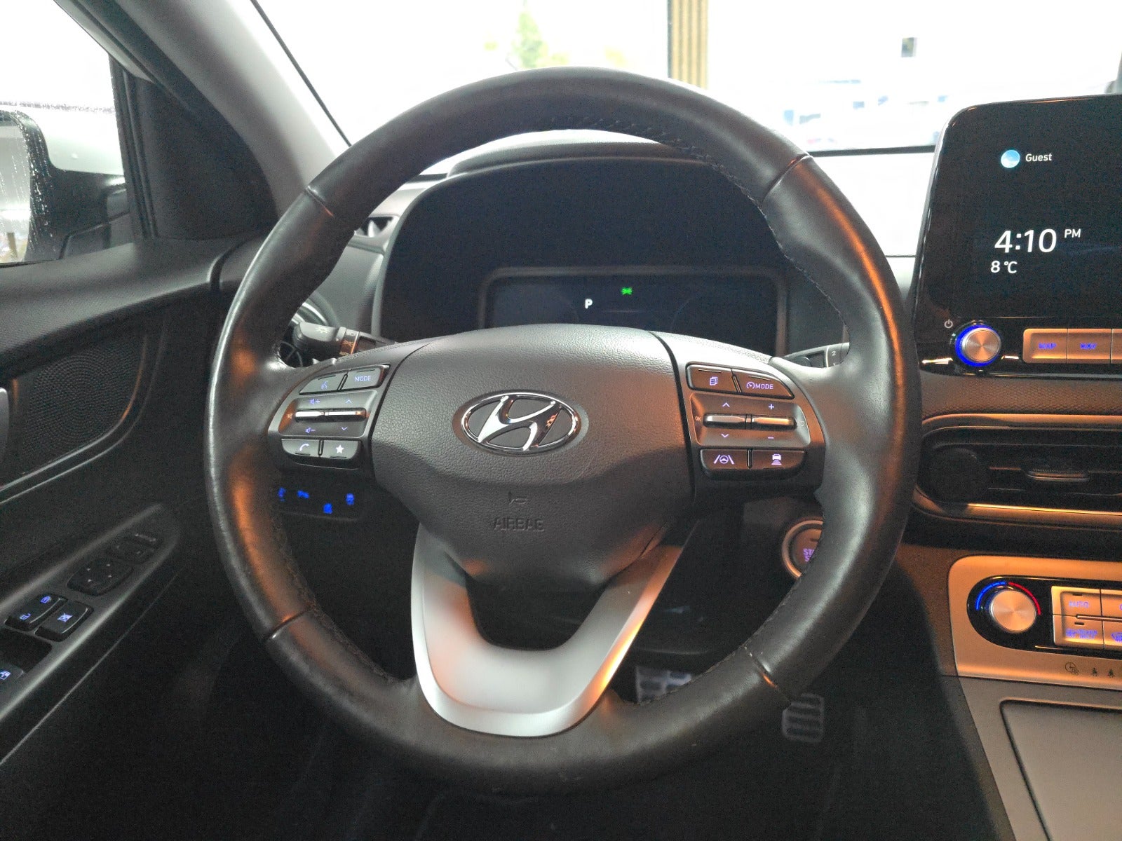 Hyundai Kona EV Trend