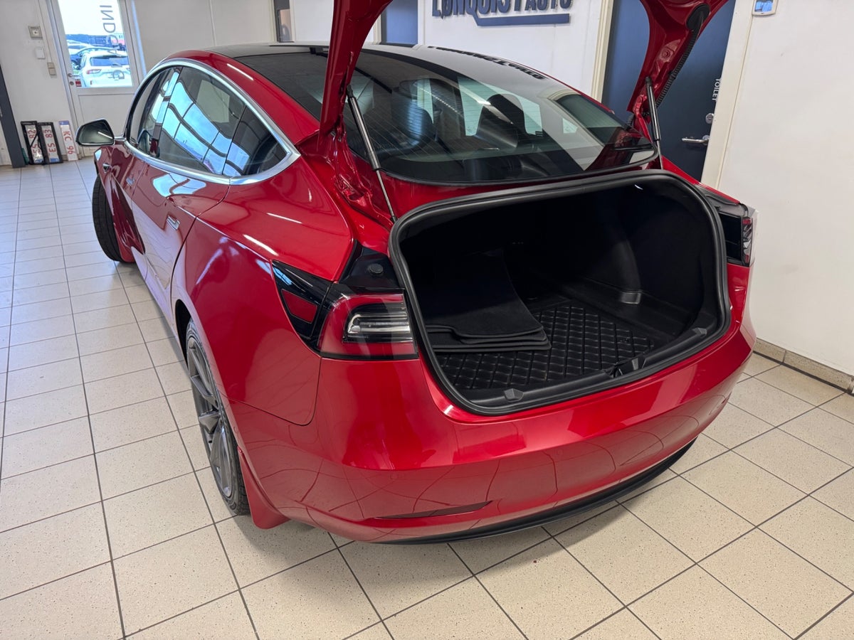 Tesla Model 3 Long Range AWD