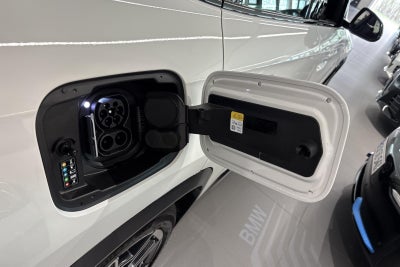 BMW iX1 xDrive30 X-Line