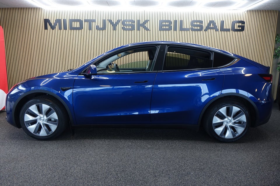 Tesla Model Y, Billede 2