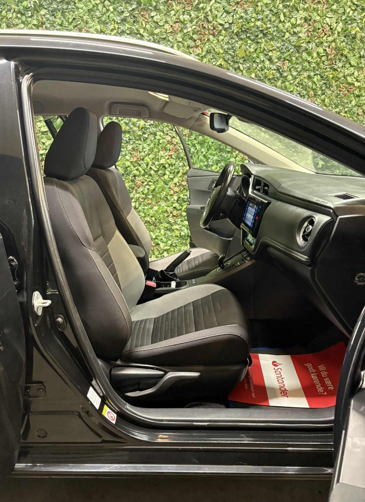 Billede af Toyota Auris 1,8 Hybrid H2 Touring Sports CVT