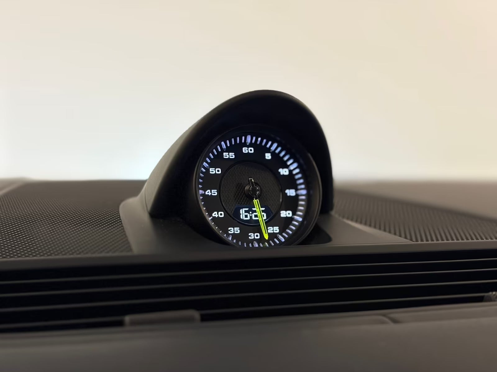 Porsche – Panamera Turbo S