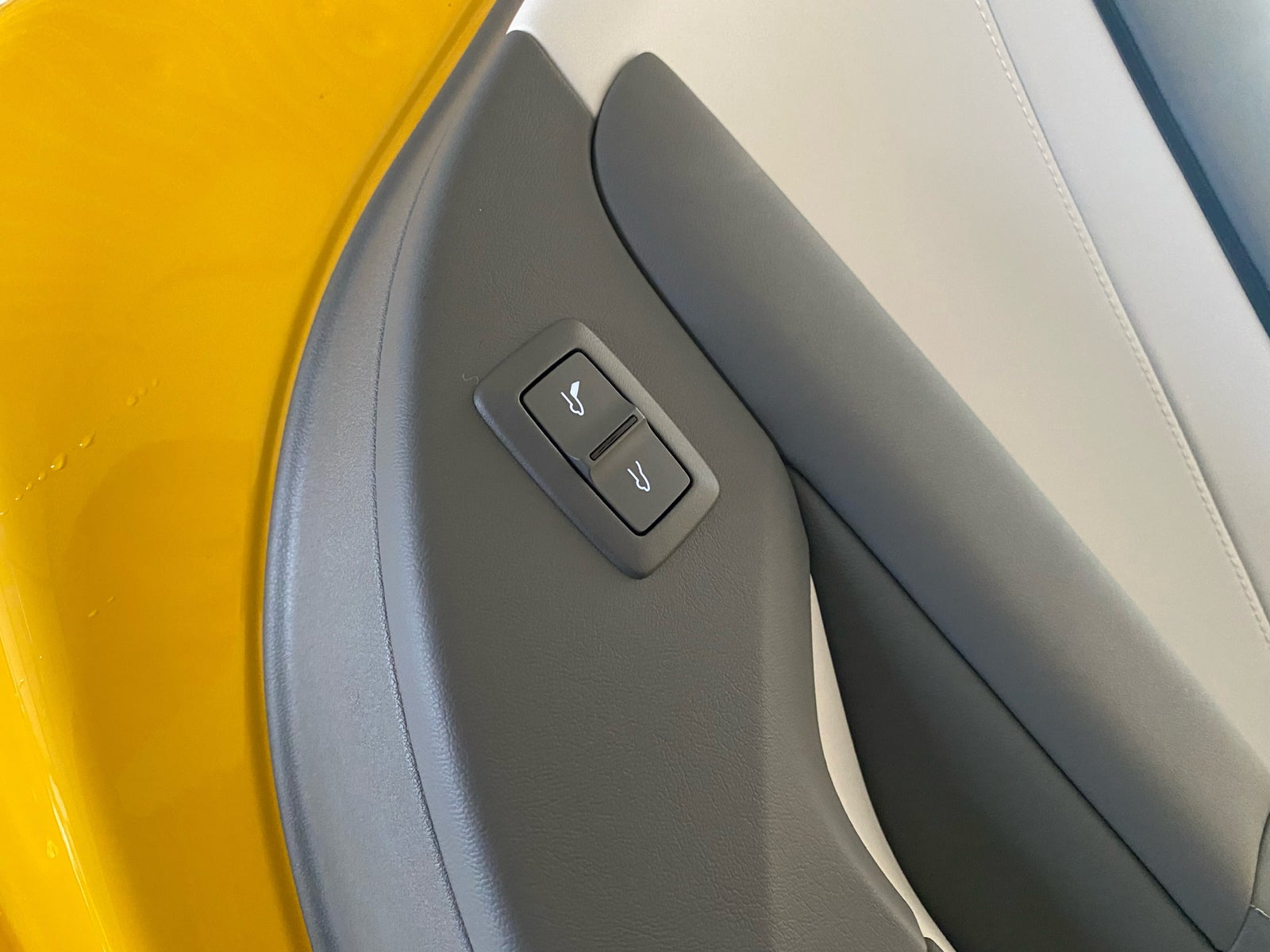 MG Cyberster Trophy Long Range