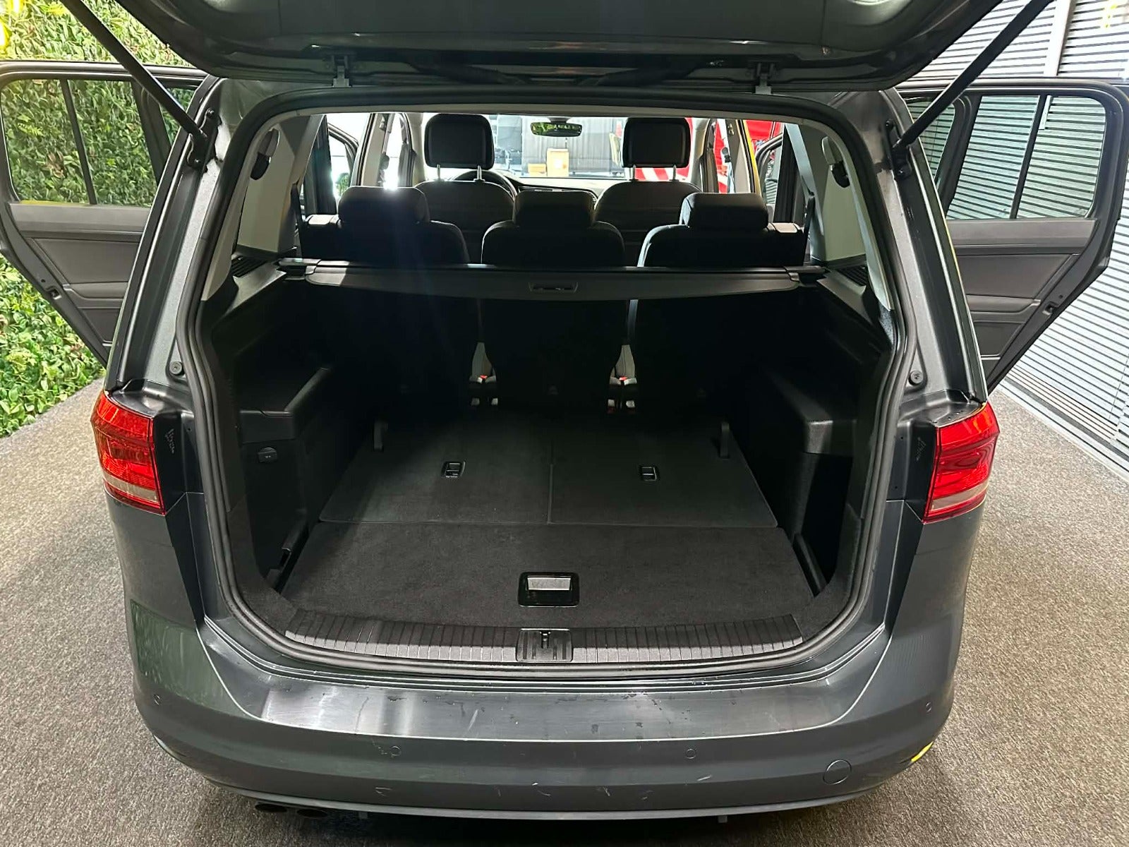 Billede af VW Touran 2,0 TDi 150 IQ.Drive DSG 7prs