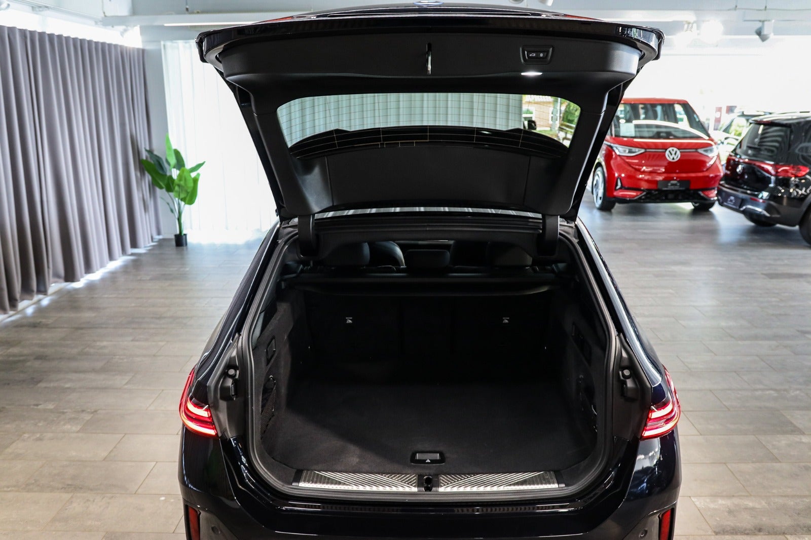 Billede af BMW i5 eDrive40 Touring Fully Charged M-Sport