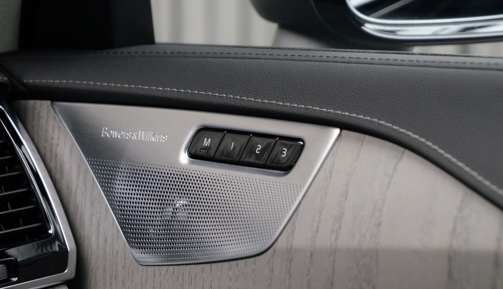 Volvo XC90 T8 ReCharge Ultra Dark aut. AWD 7prs