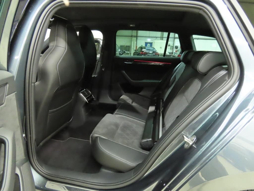 Skoda Superb TDi 190 Sportline Combi DSG