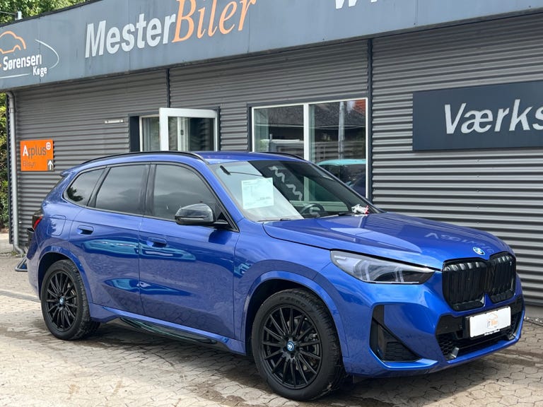 BMW iX1 xDrive30 M-Sport Premium