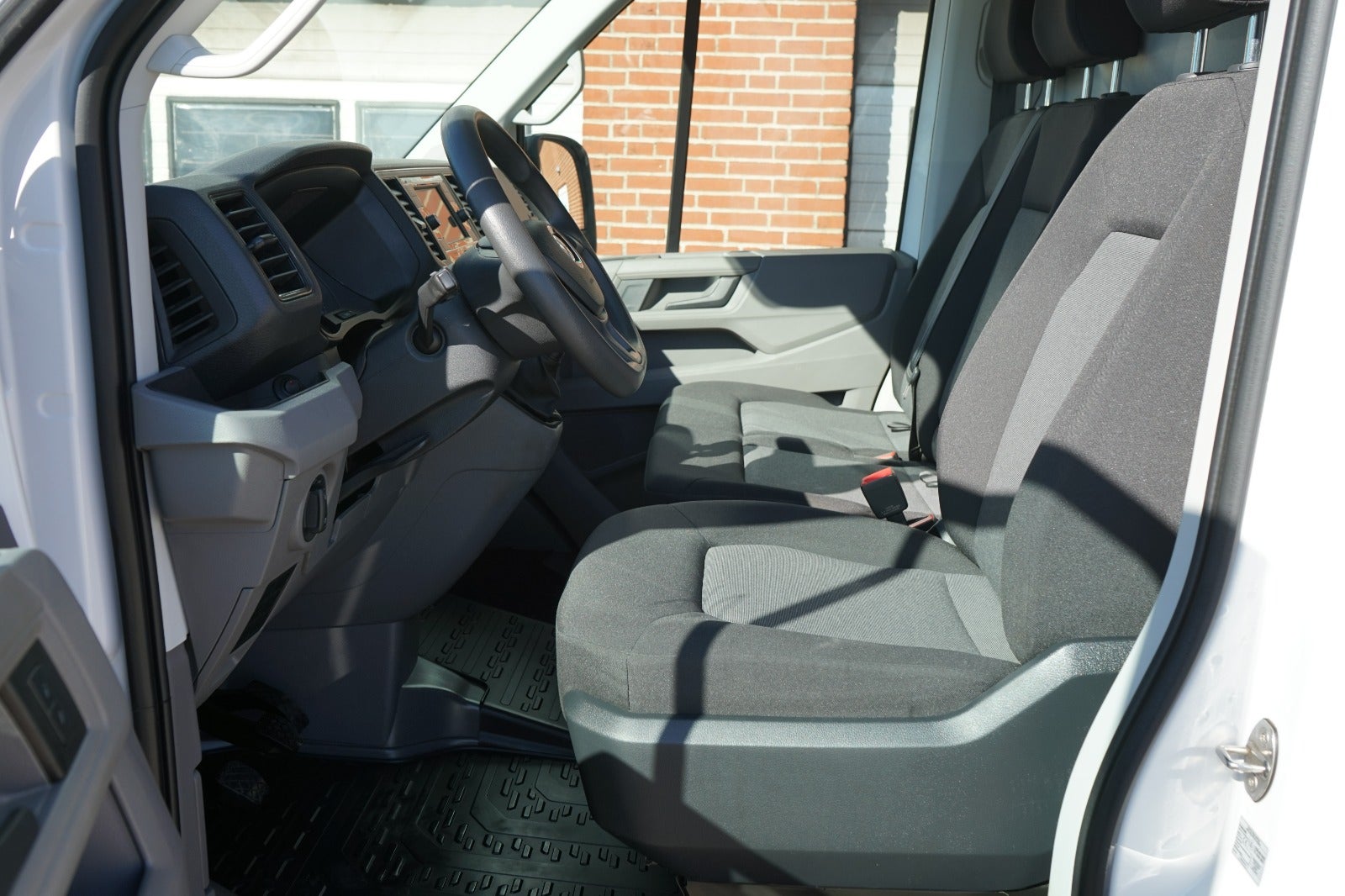 Billede af VW Crafter 35 2,0 TDi 140 Kassevogn L3H1
