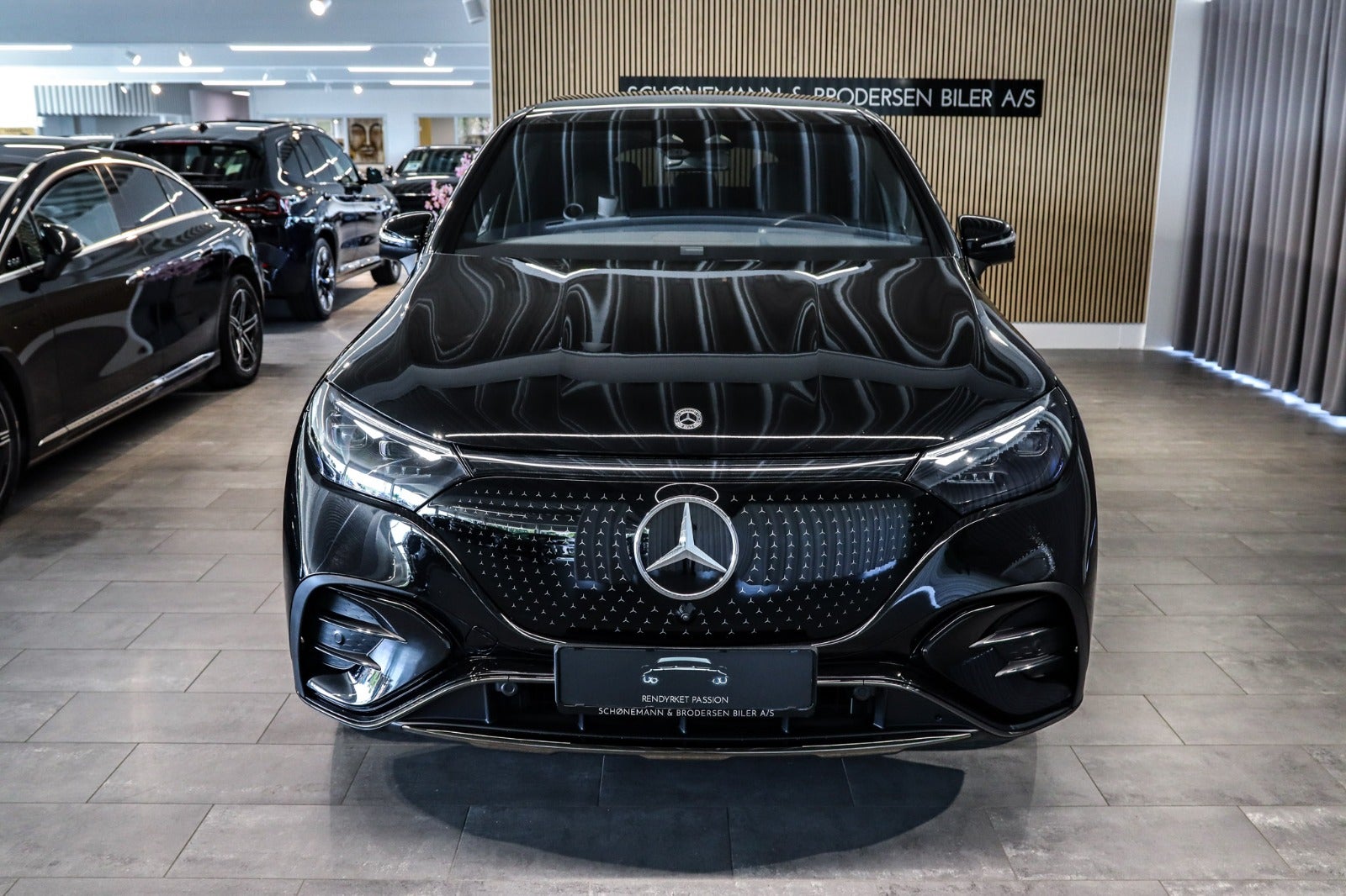 Billede af Mercedes EQE350 SUV  AMG Premium 4Matic
