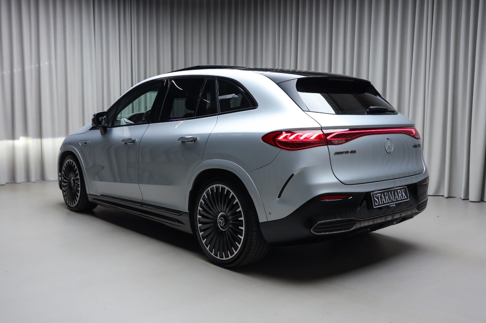 Mercedes-AMG EQE 53 SUV (2/8)