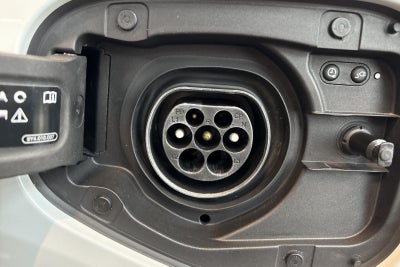 Audi Q3 TFSi e Attitude plus S-tr.
