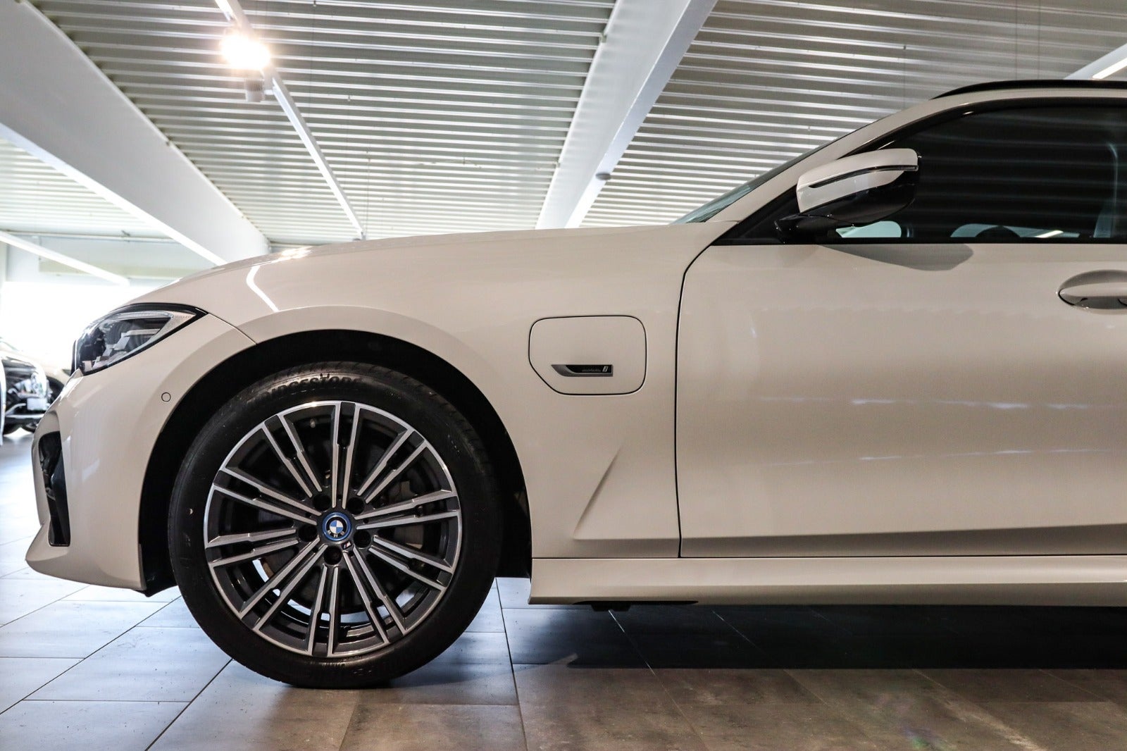 Billede af BMW 330e 2,0 Touring M-Sport aut.