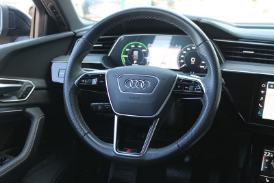 Audi e-tron Black Edition S-line quattro