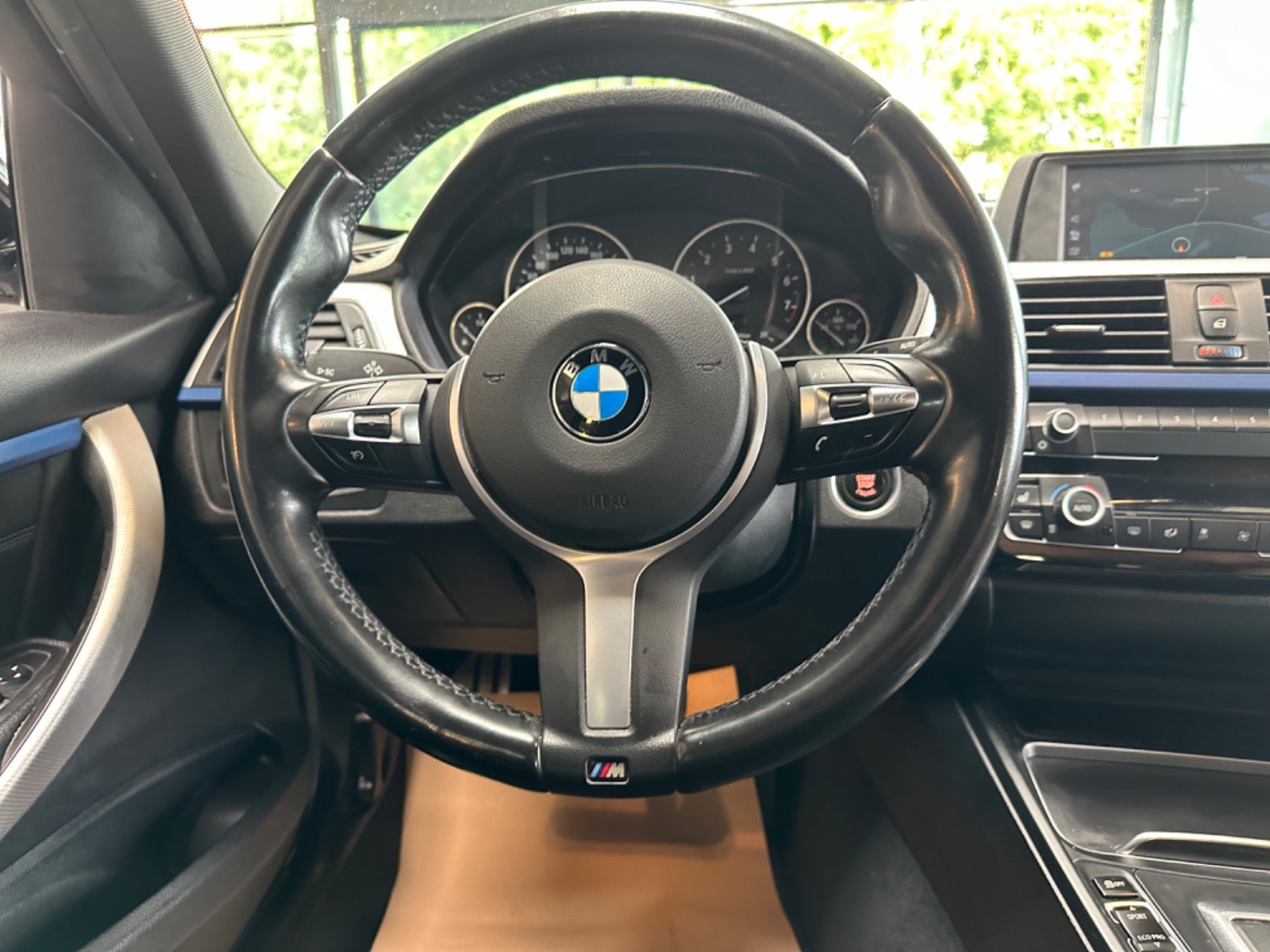 BMW 320i 2019