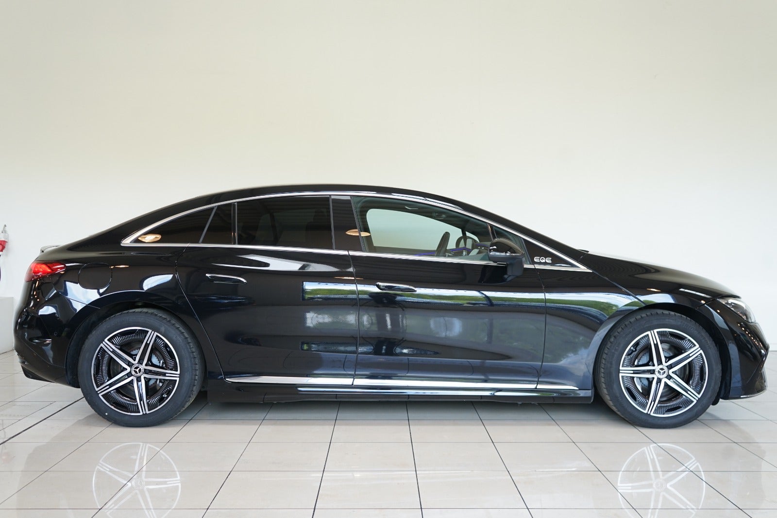 Mercedes EQE350