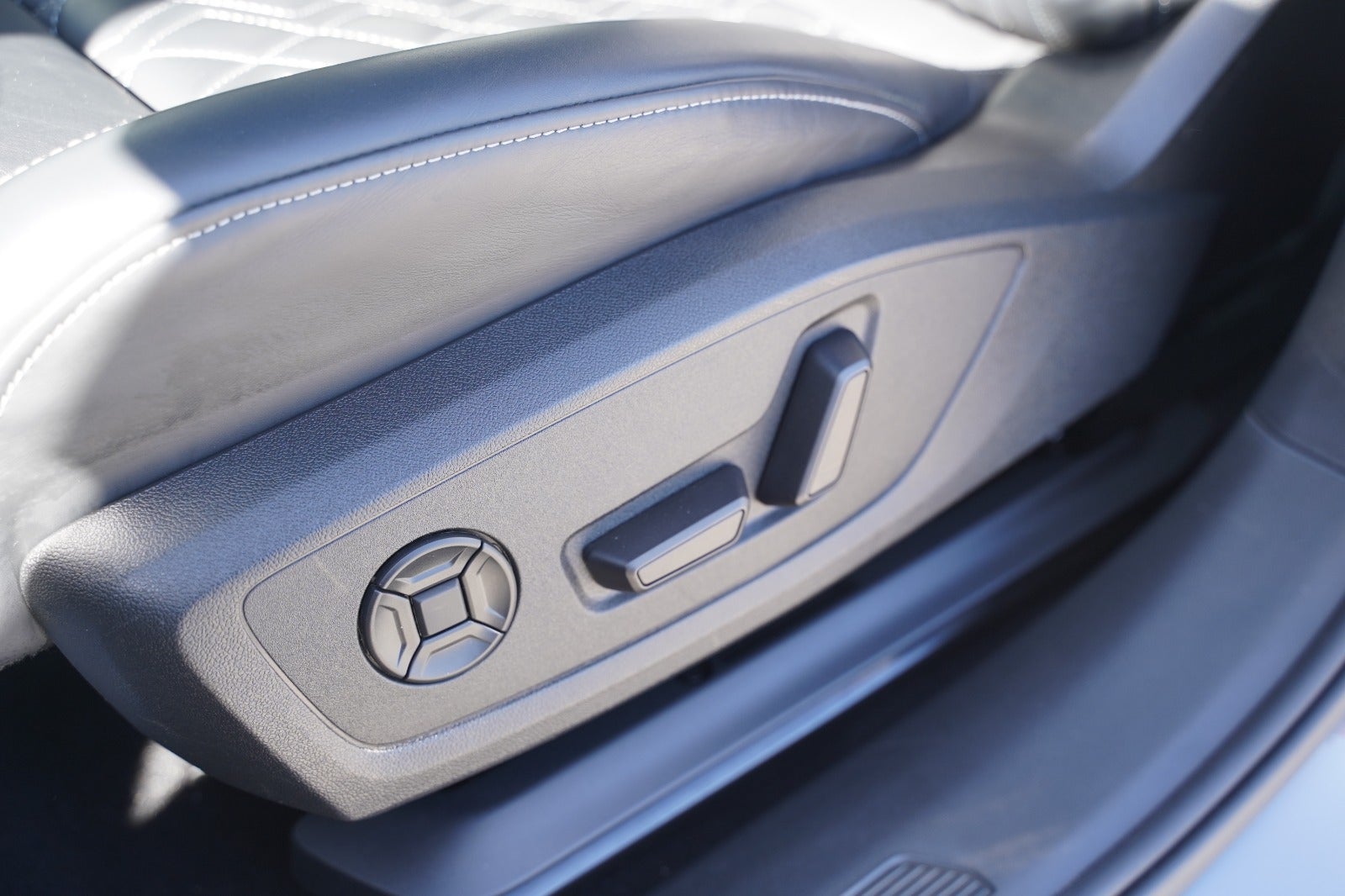 Billede af Audi Q4 e-tron 40 S-line