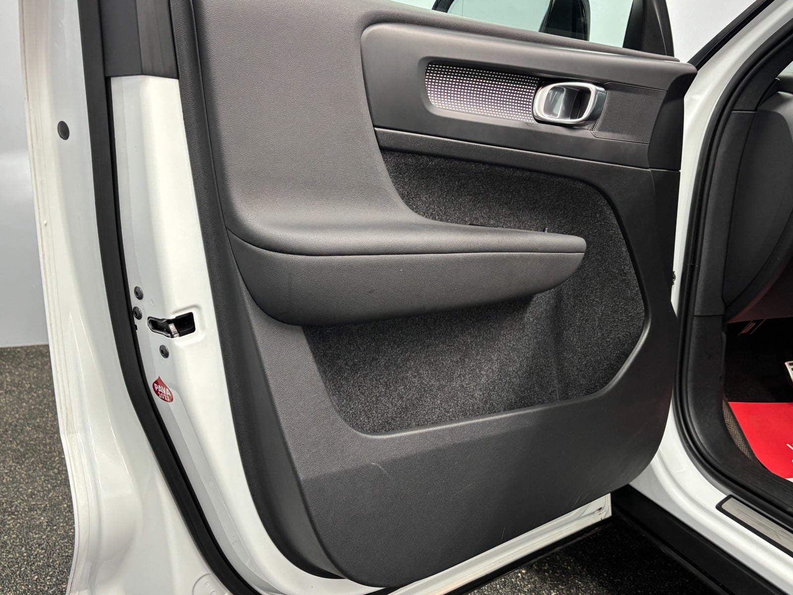 Billede af Volvo XC40 1,5 T5 ReCharge R-Design aut.