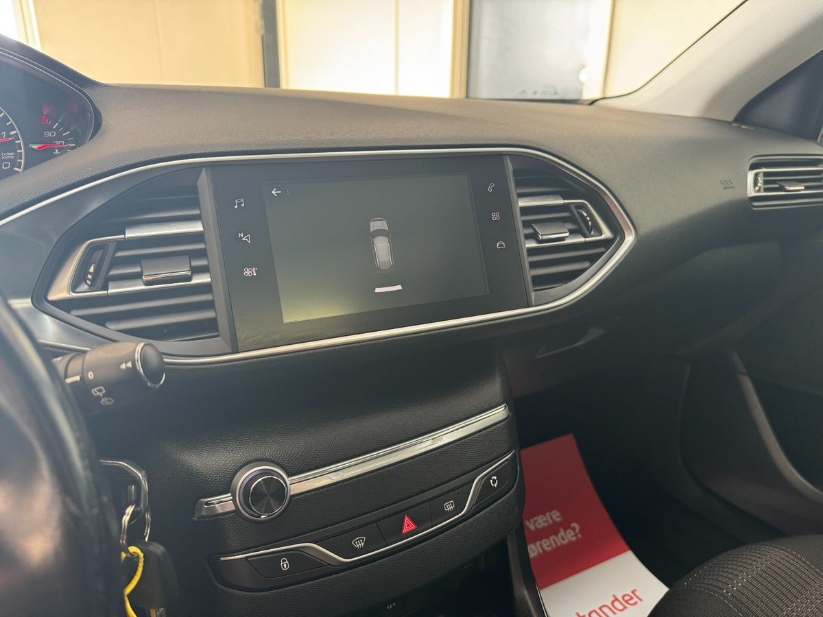 Peugeot 308 BlueHDi 120 Allure Sky