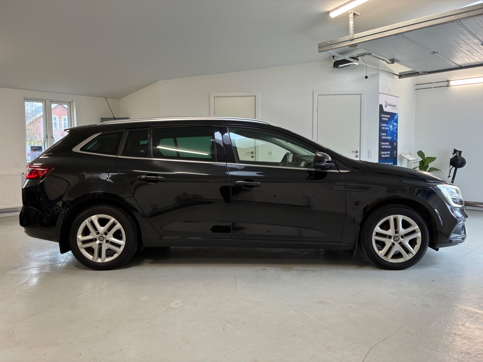 Billede af Renault Megane IV 1,2 TCe 130 Zen Sport Tourer