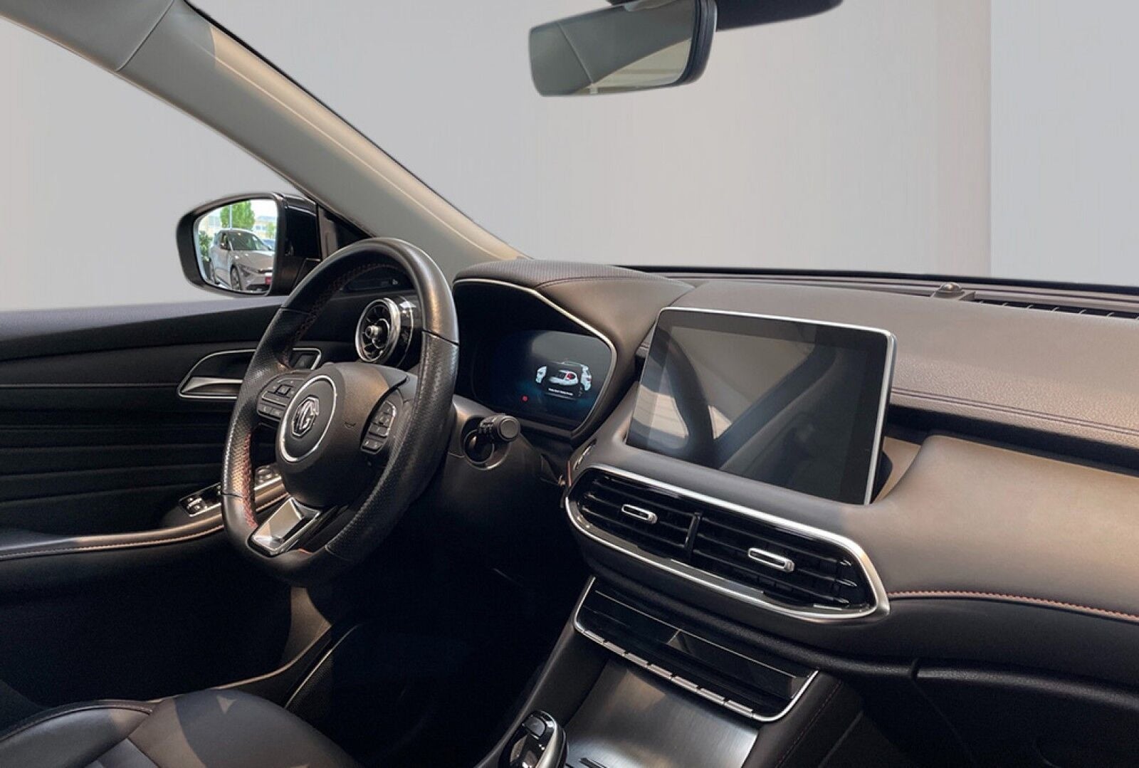 MG EHS PHEV Luxury