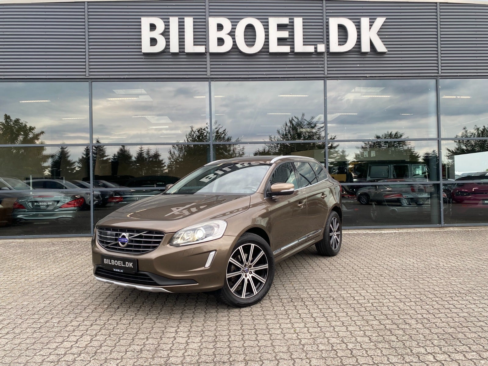 Volvo XC60 D5 220 Summum aut. AWD