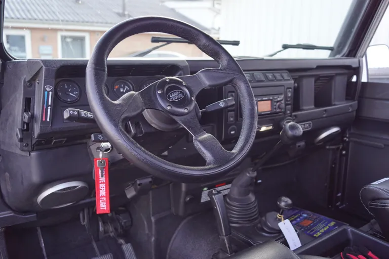 Land Rover Defender 90 TD5 Soft-top