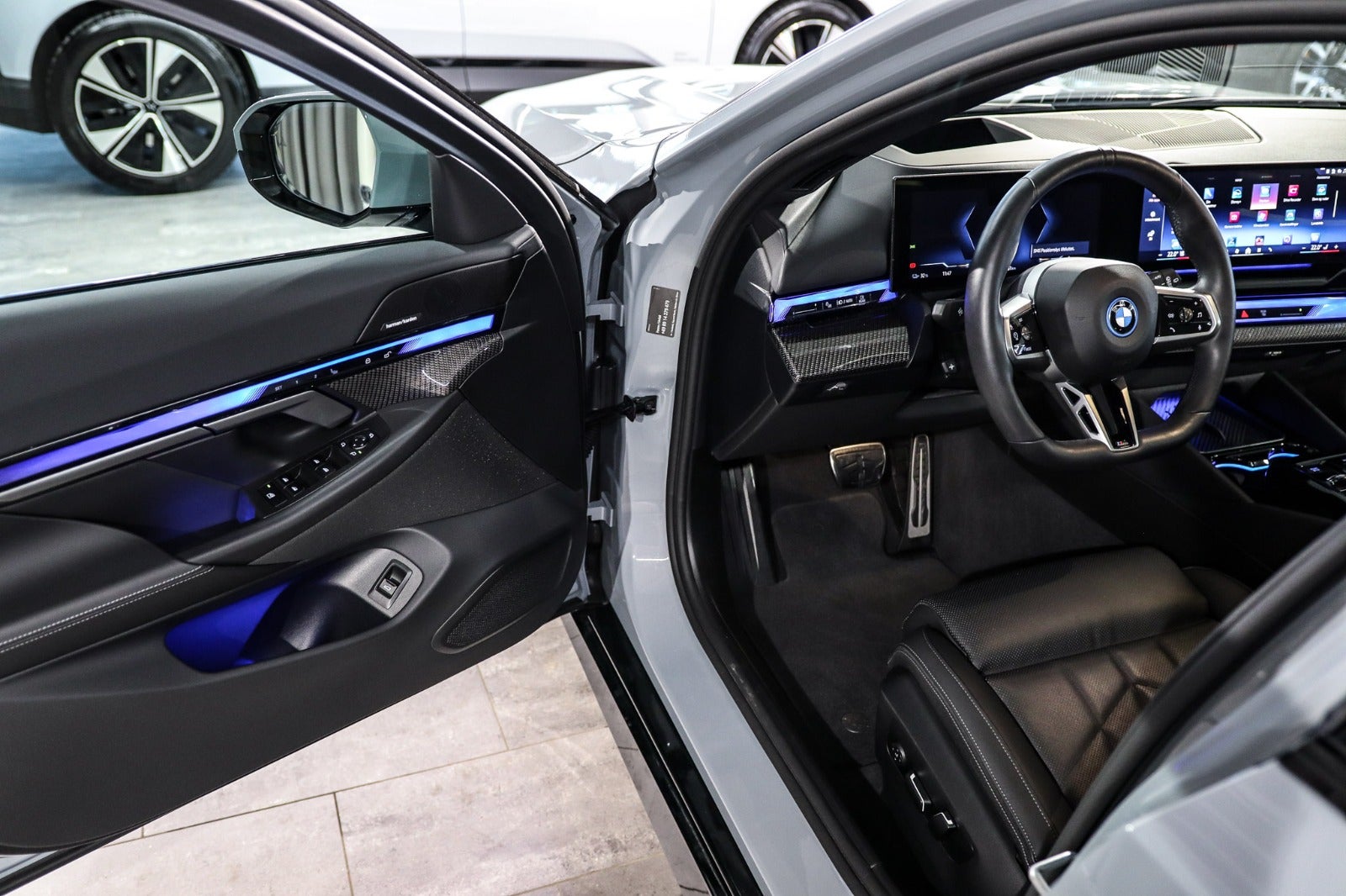 Billede af BMW i5 eDrive40 Touring Fully Charged