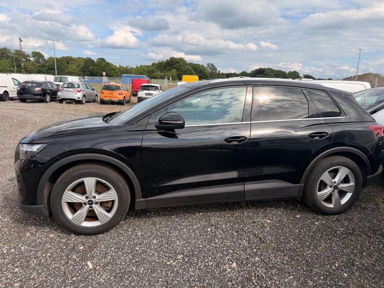 Audi Q4 e-tron Attitude
