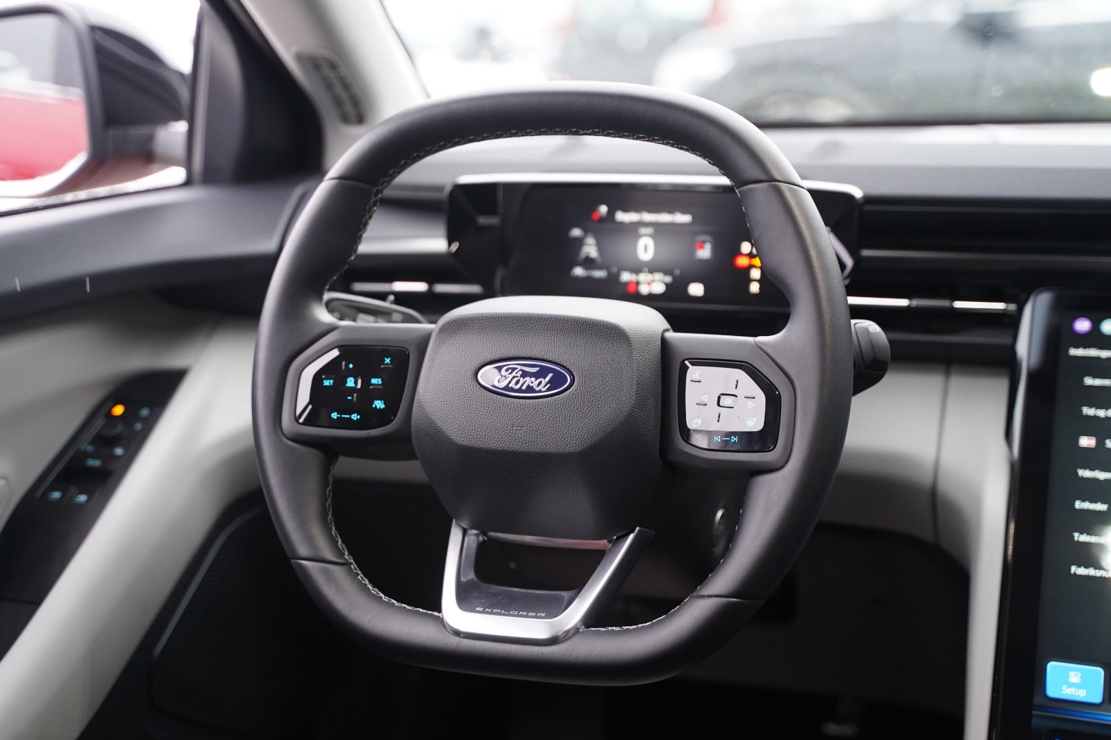 Billede af Ford Explorer 77 Select Extended Range