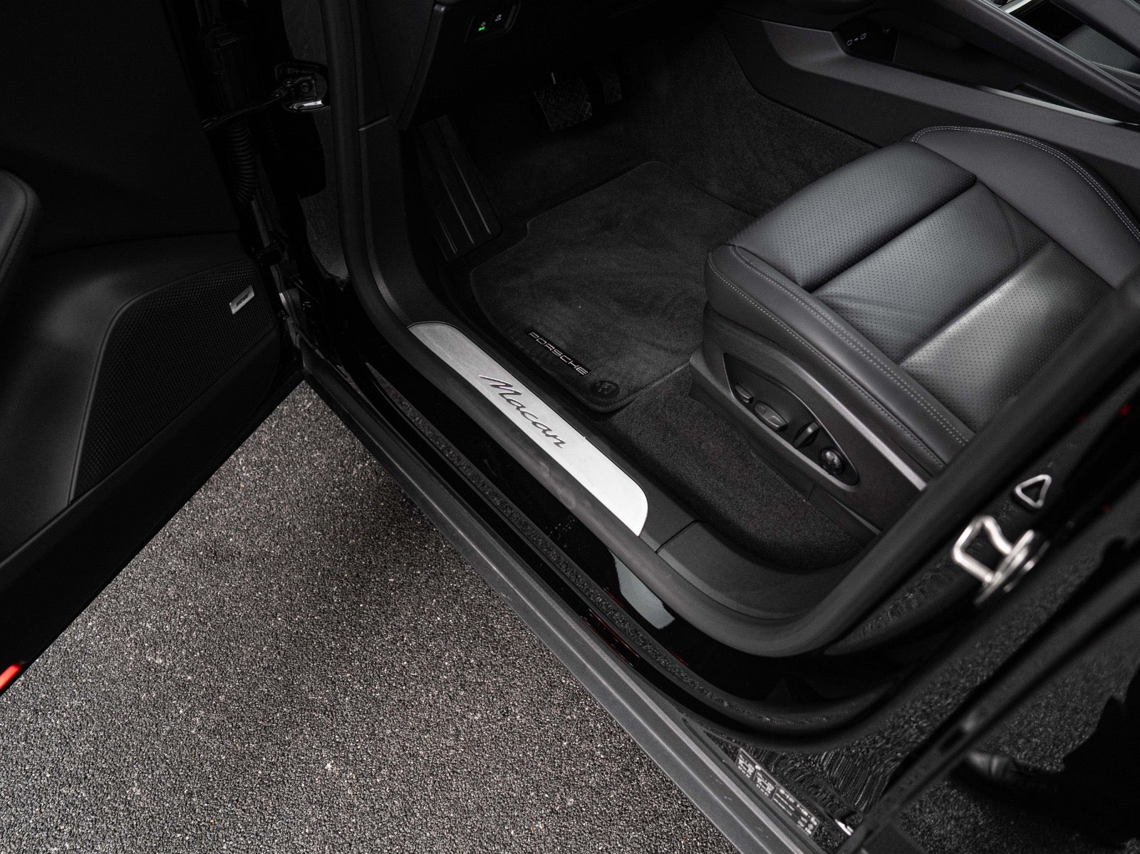 Gallery image 9 of 18