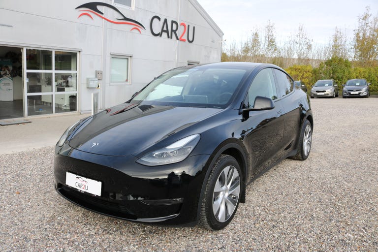 Tesla Model Y Long Range AWD