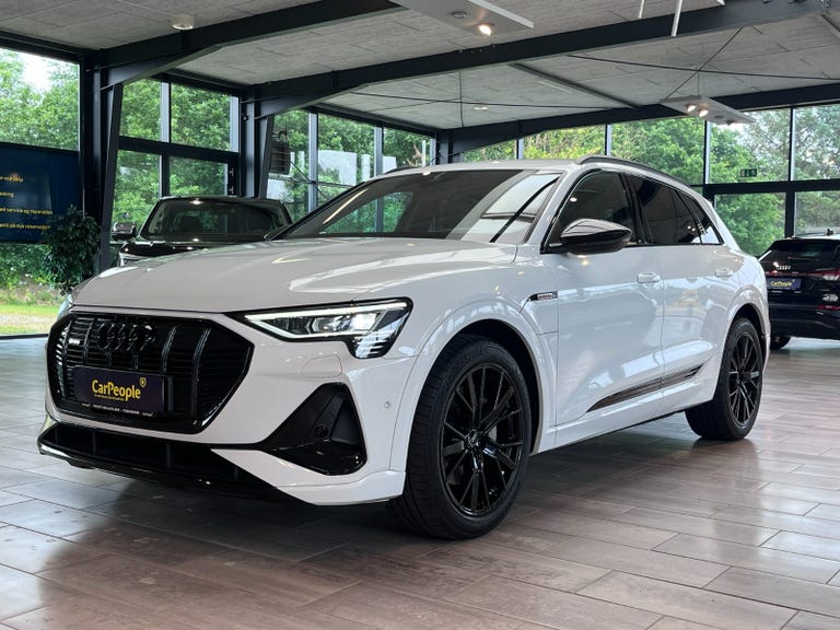 Audi e-tron Black Edition S-line quattro