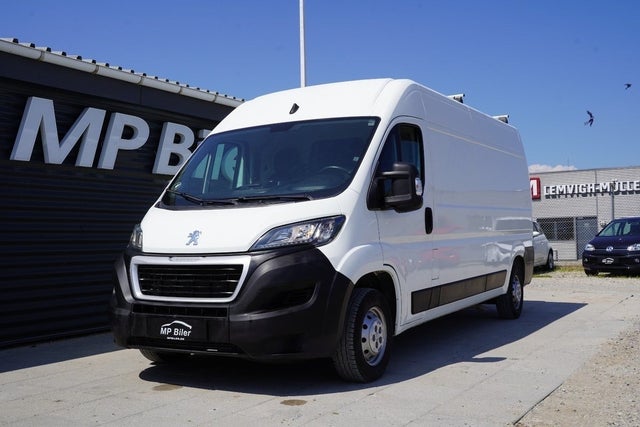 Peugeot Boxer 335 2,2 BlueHDi 140 L3H2 Premium