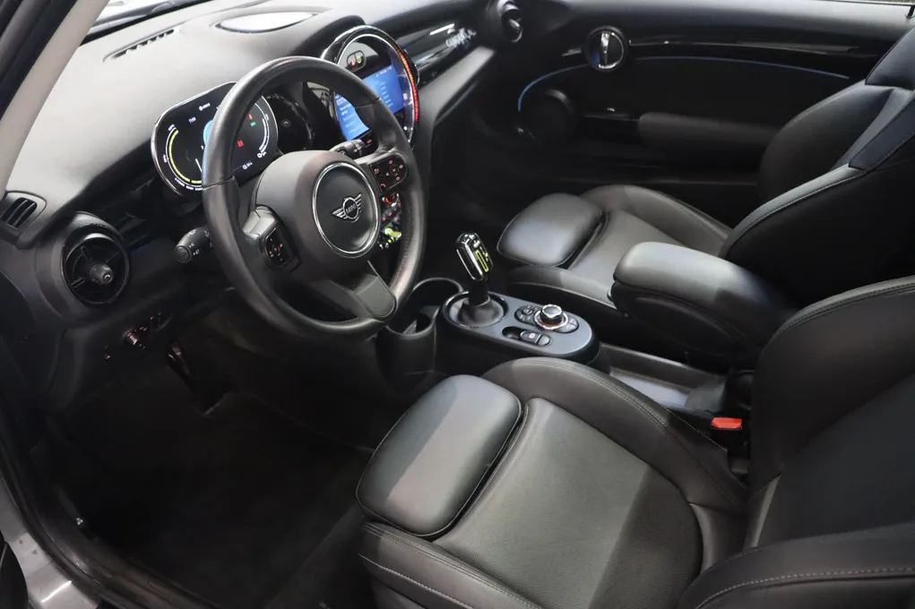 MINI Cooper SE Camden Edition