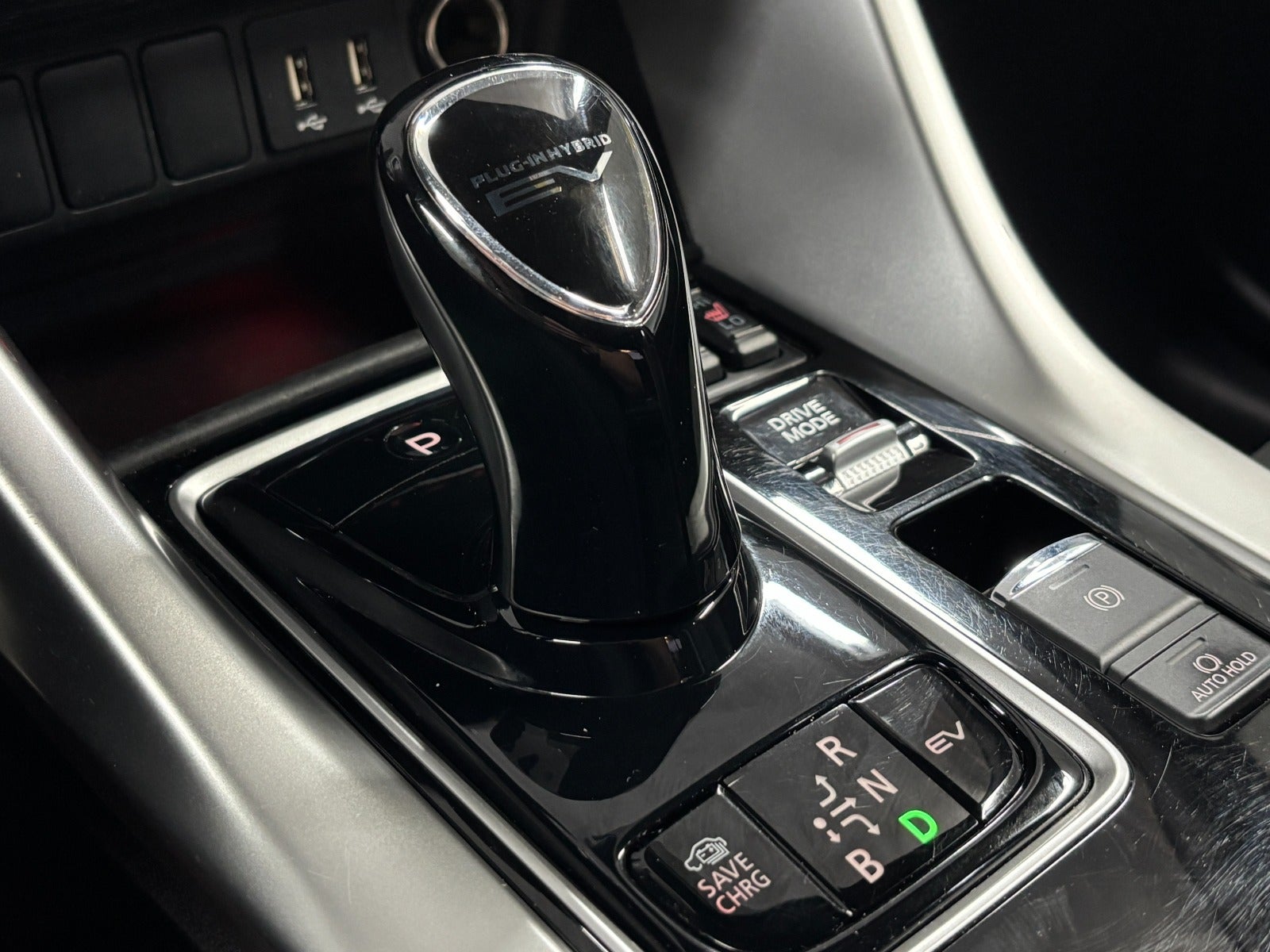 Billede af Mitsubishi Eclipse Cross 2,4 PHEV Invite CVT 4WD
