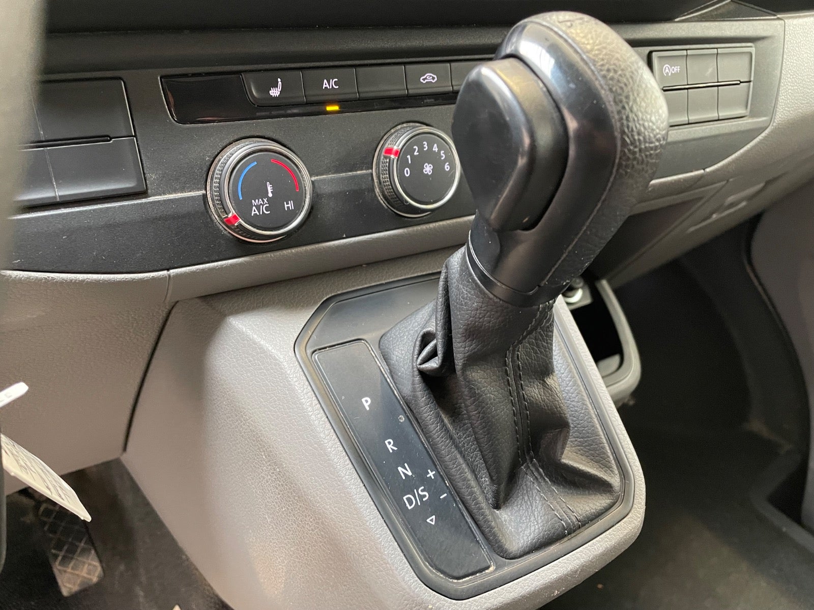 Billede af VW Transporter 2,0 TDi 150 Kassevogn DSG lang