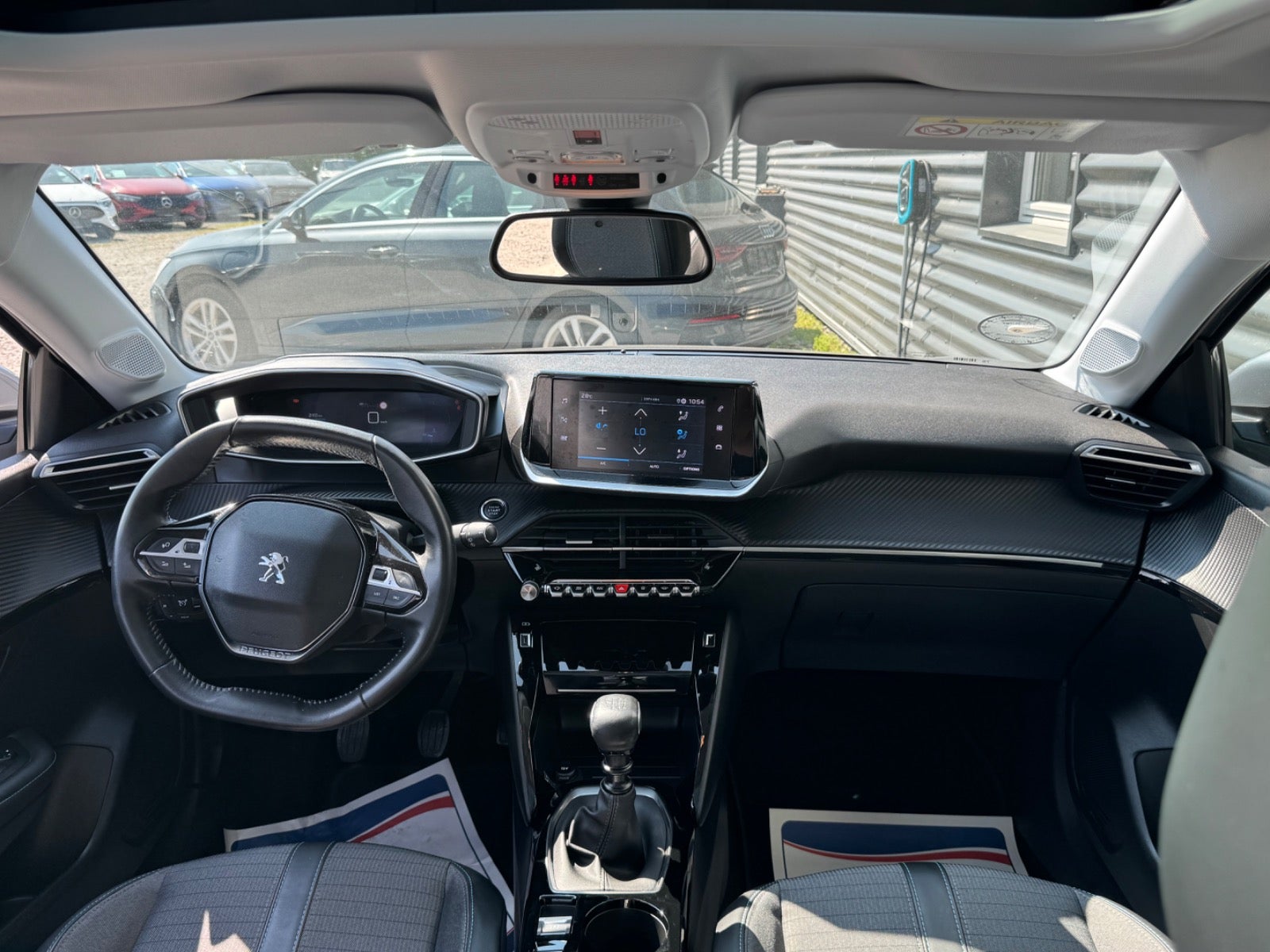 Billede af Peugeot 208 1,2 PureTech 100 Allure Sky