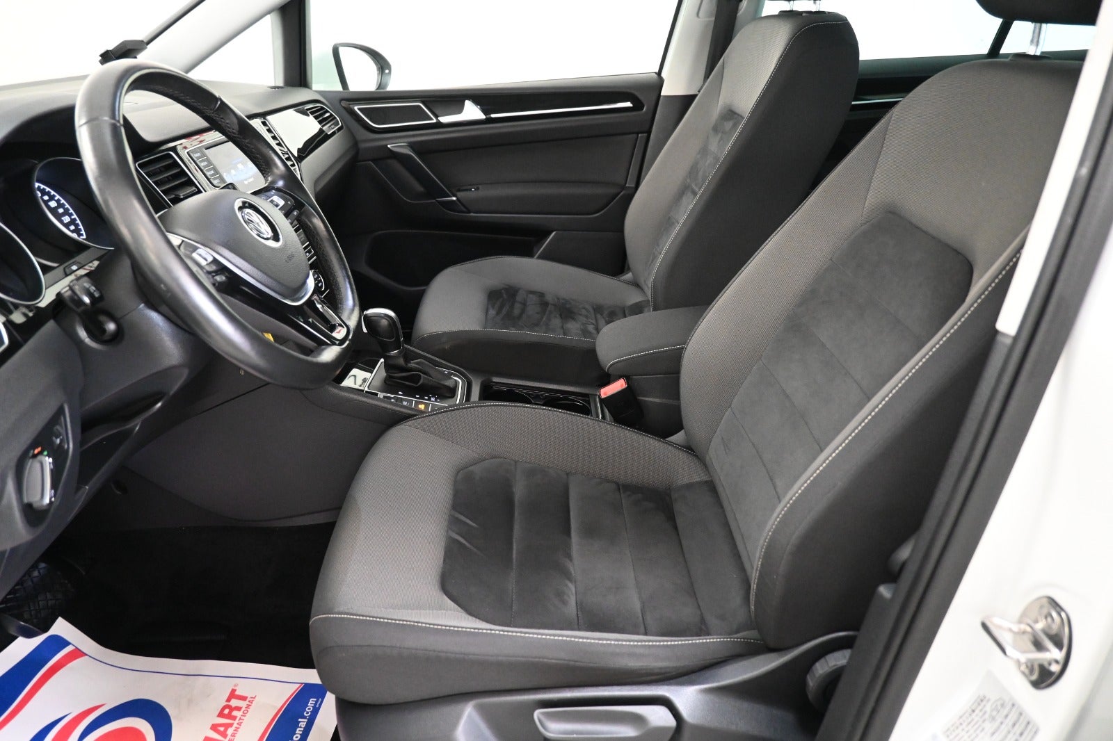 VW Golf Sportsvan TSi 150 R-line DSG BMT