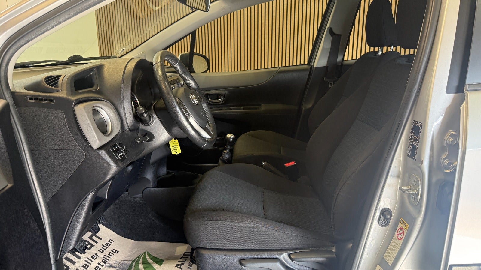 Billede af Toyota Yaris 1,3 VVT-i T1