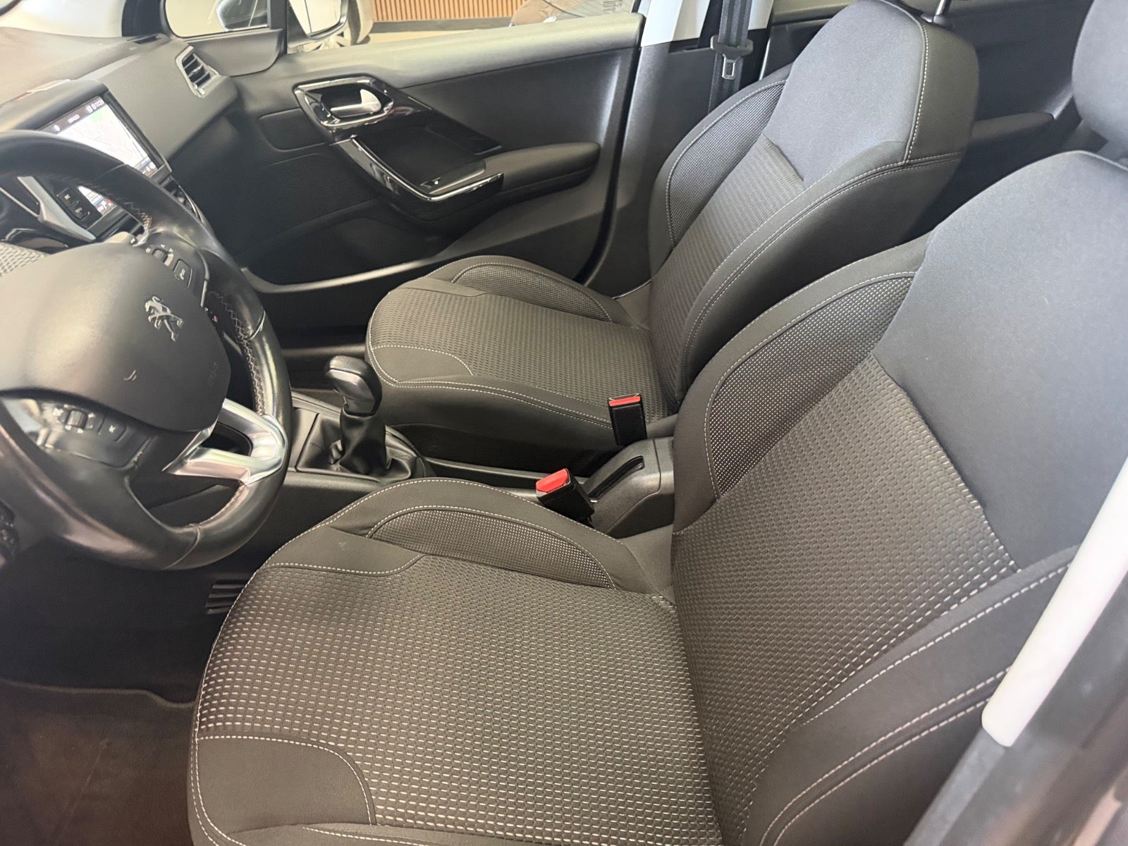 Peugeot 208 BlueHDi 100 Prestige Sky - billede 9