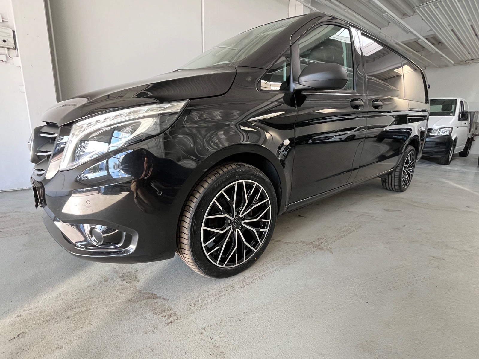 Billede af Mercedes Vito 114 2,0 CDi Complete aut. L RWD