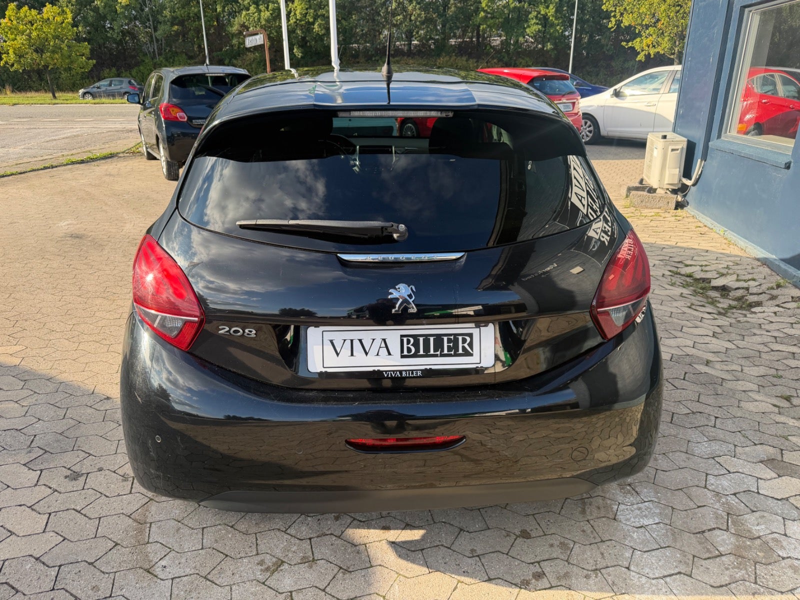 Billede af Peugeot 208 1,6 BlueHDi 100 Allure Sky
