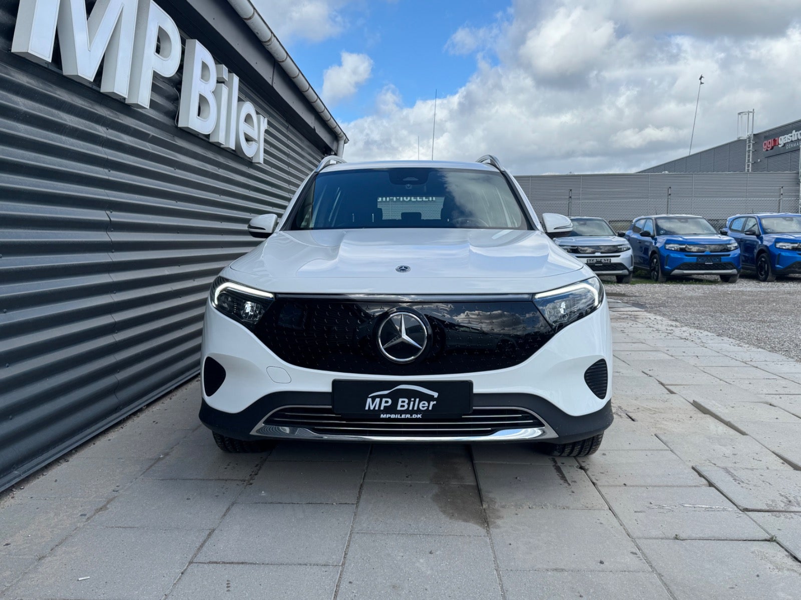 Billede af Mercedes EQB300  Progressive 4Matic