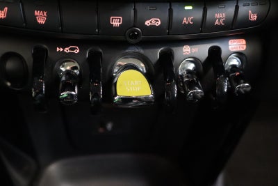 MINI Cooper SE Classic Trim