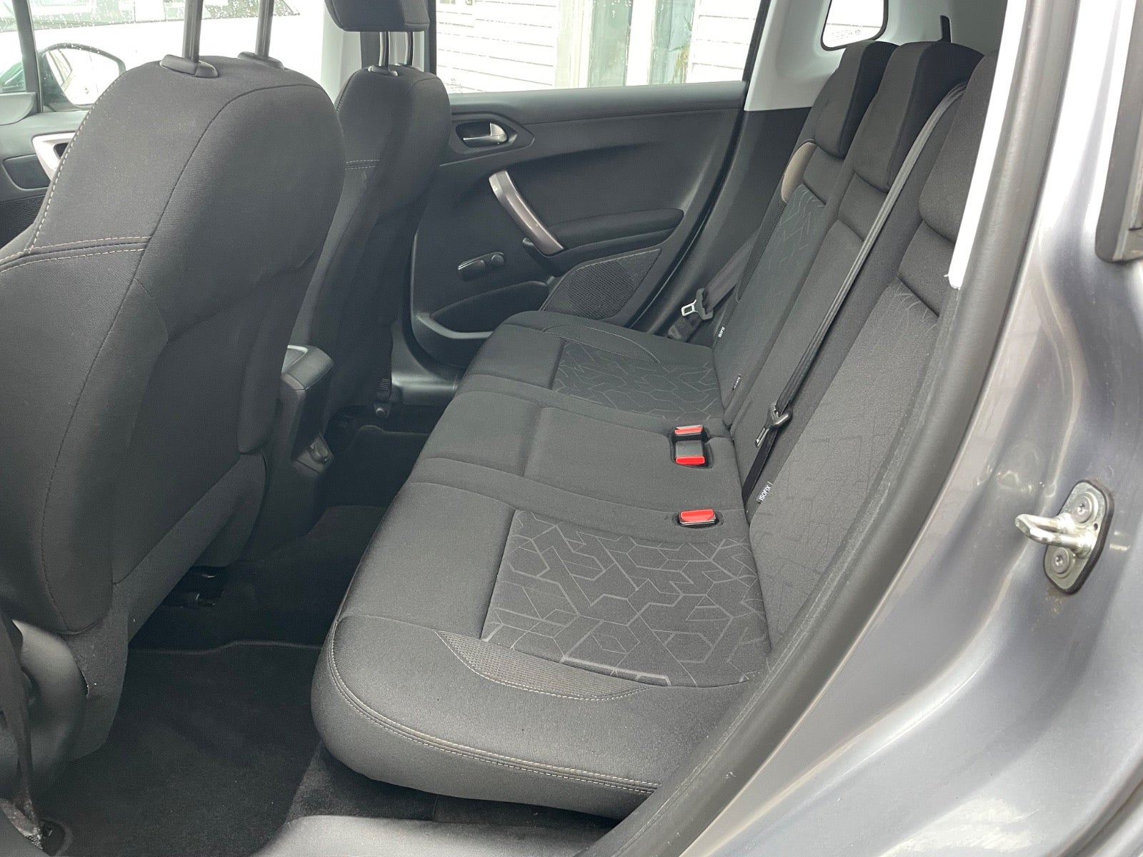 Billede af Peugeot 2008 1,2 e-VTi 82 Style ESG