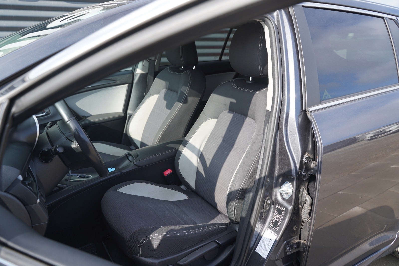 Billede af Toyota Avensis 1,8 VVT-i T2 Premium Touring Sports MDS