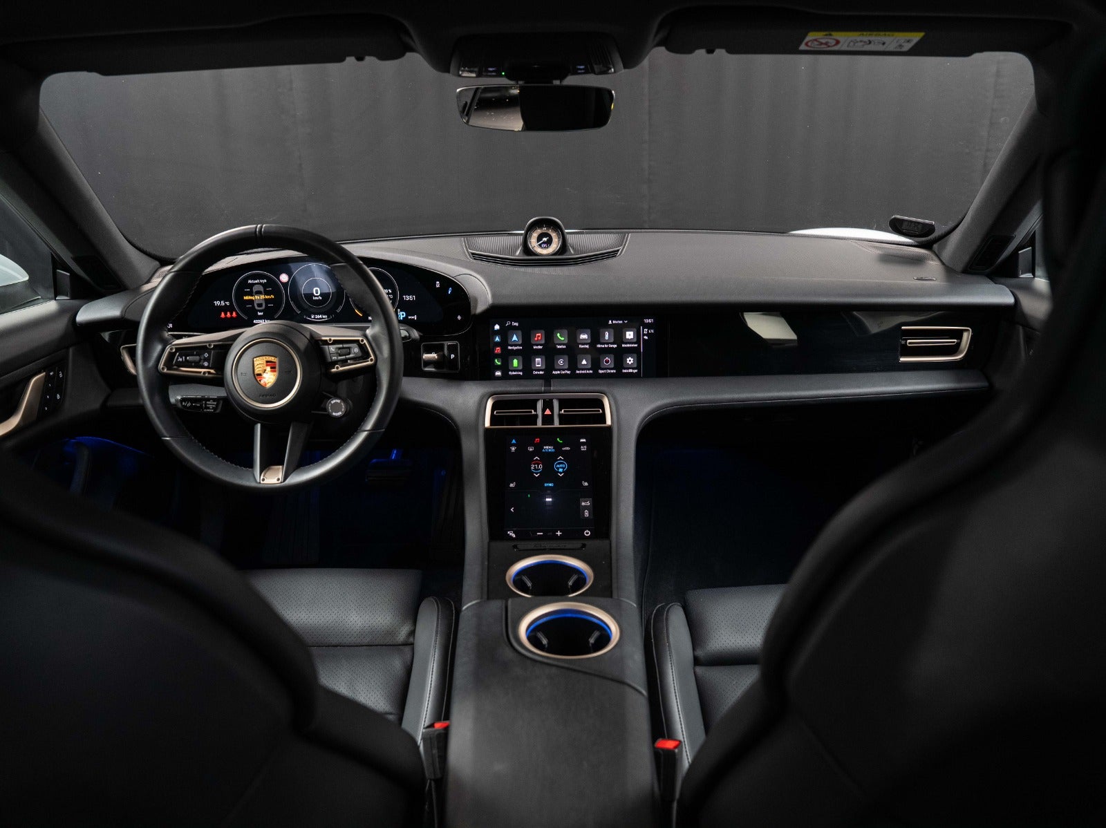 Gallery image 13 of 18