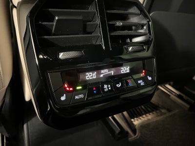 BMW iX xDrive40 Supercharged